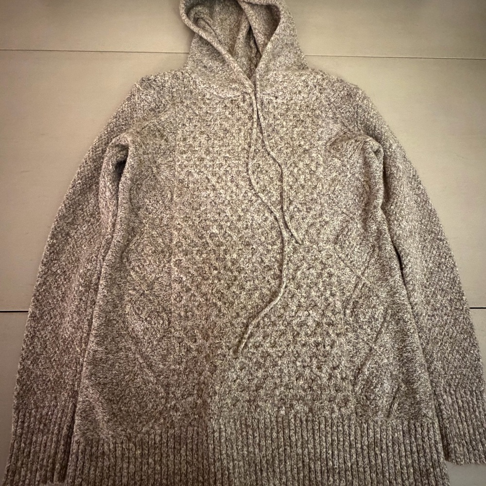 American Eagle Outfitters Hooded Pullover Sweater with drawstrings - Picture 5 of 9